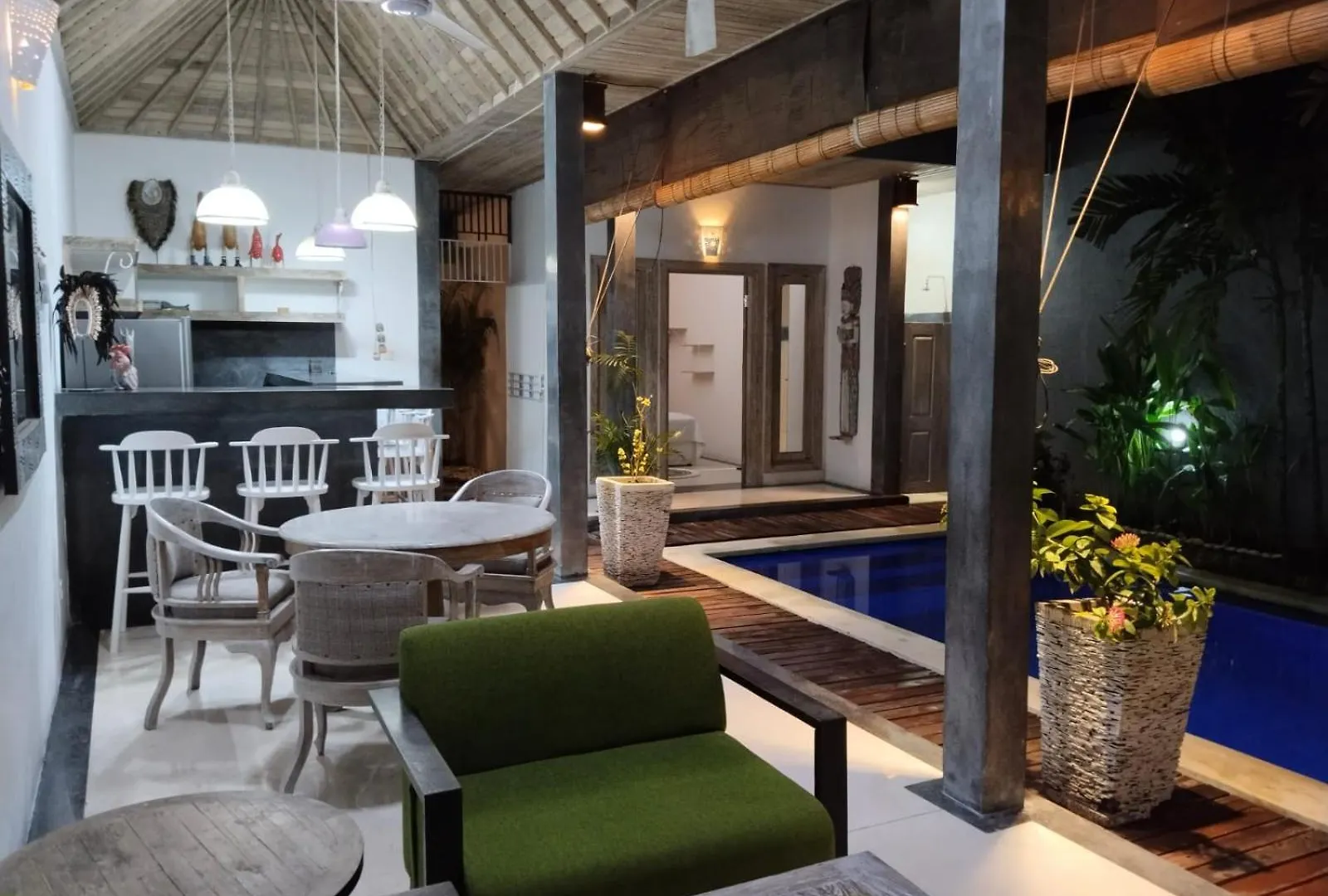 Jojoby Sunset Villa Seminyak